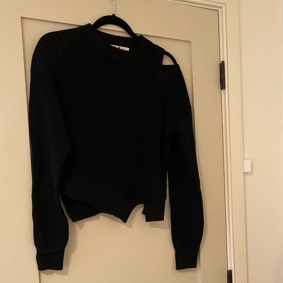 Proenza Schouler PSWL black asymmetric sweater size M Never Worn - Picture 7 of 8